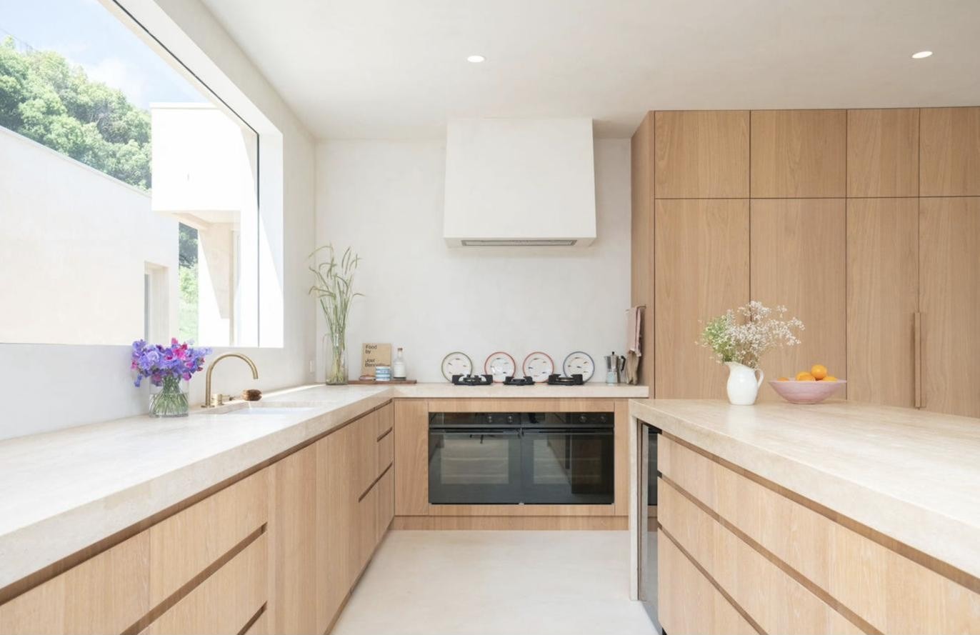 Oak kitchen joinery detail, Komorebi Home