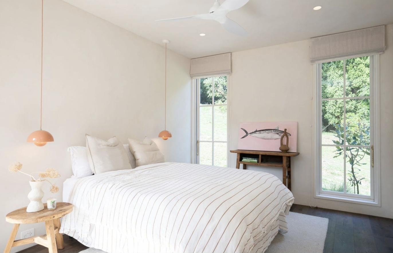 Bedroom with pendant lighting, Komorebi Home
